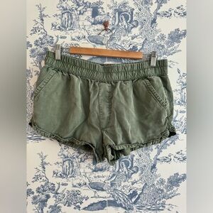 America Eagle Outfitters Army Green cotton shorts size